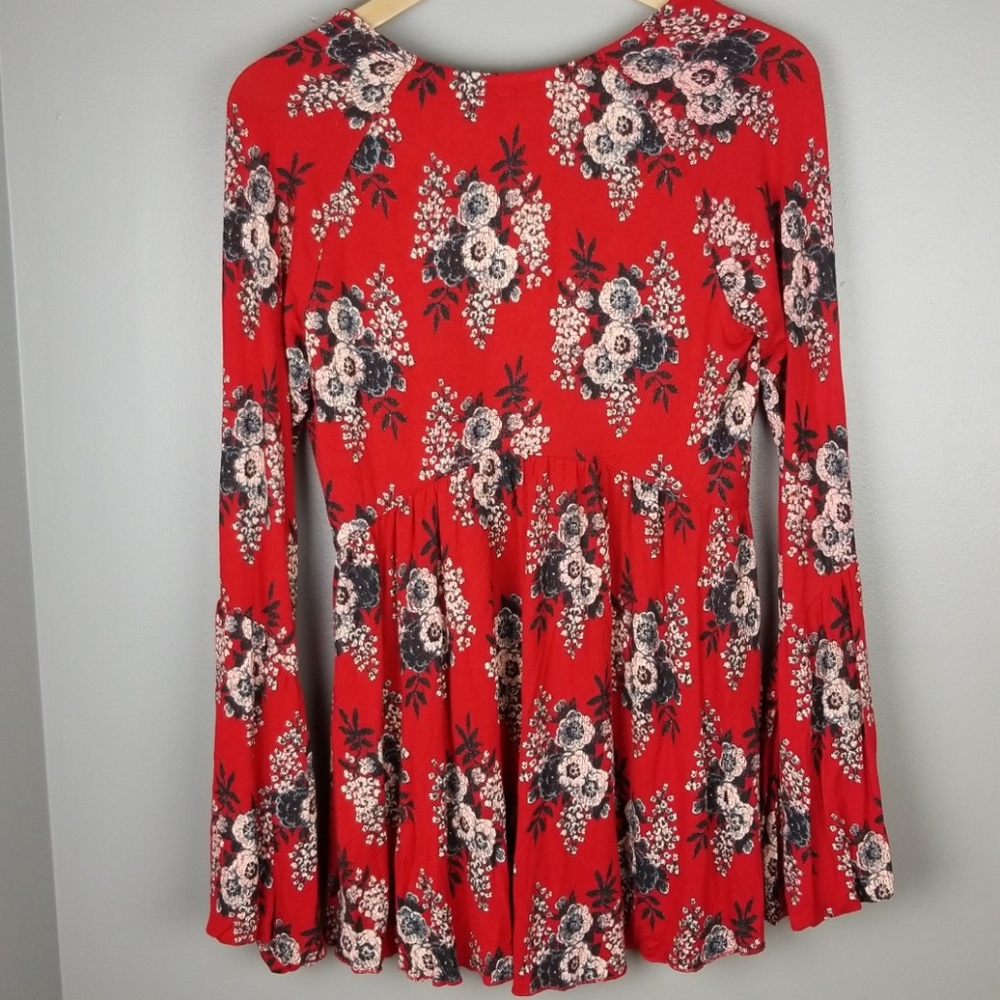 Free People Speak Easy Blouse Red Floral Top NWT - Picture 6 of 6